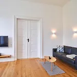 Herrenhaus Gut Oestergaard * Steinberg (Schleswig-Holstein)