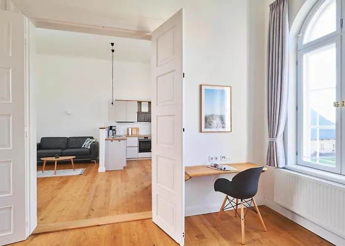 Herrenhaus Gut Oestergaard * Steinberg (Schleswig-Holstein)